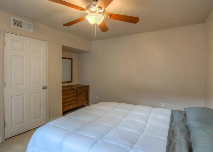 Modern And Quiet Living Holiday home Tucson