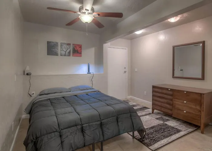 Modern And Quiet Living